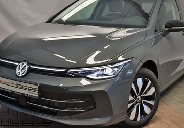 VW Golf 2.500 km 36.580 &euro; Ganderkesee 27777