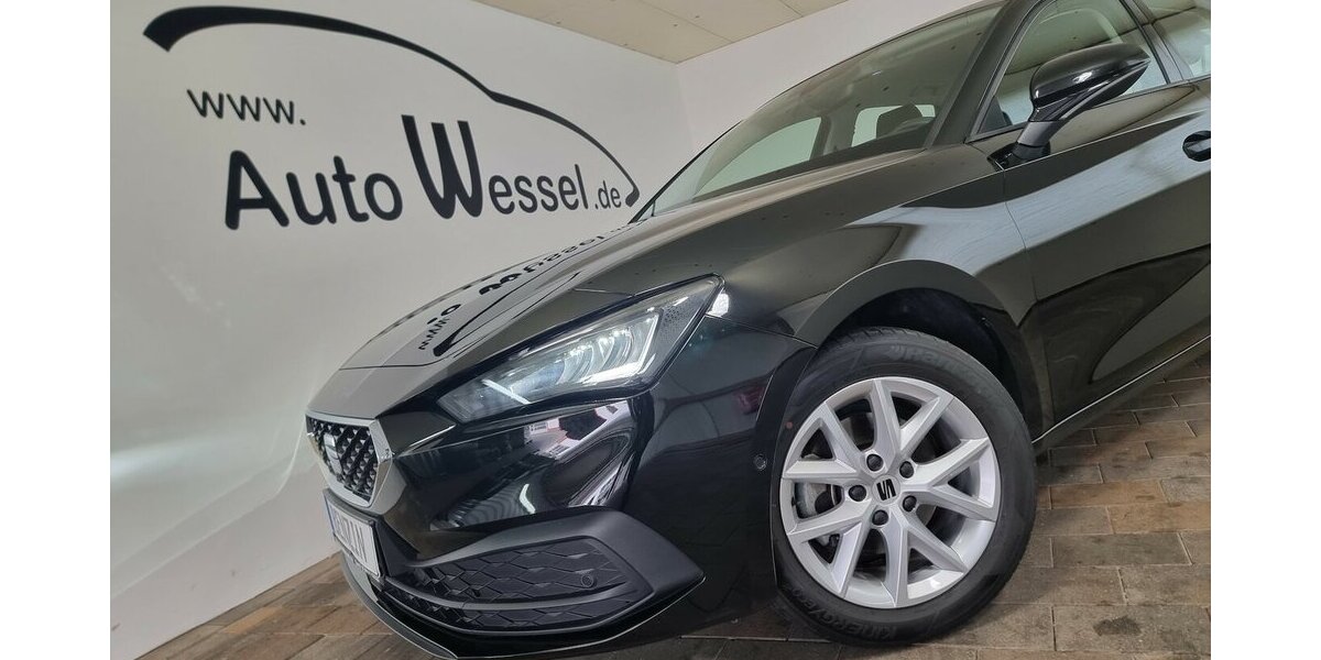Seat Leon Style VIC Navi PDC Spur LED Tempomat VIC 49.700 km 16.900 &euro; Garrel 49681