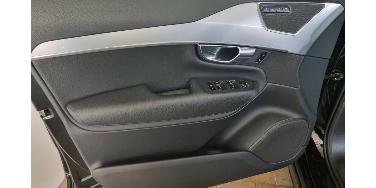 Volvo XC90 ThorsHammer Leder-Sport Memory APP AHK 7-Si 75.900 km 41.900 &euro; Garrel 49681