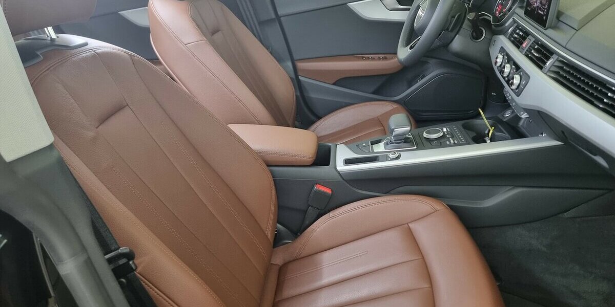 Audi A5 35 TFSI DSG LED SHZ Navi Leder Tempomat 77.900 km 25.950 &euro; Garrel 49681