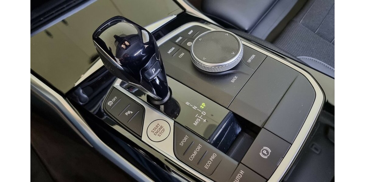 BMW 320d Sport Line LED ACC AHK Navi Hifi T-Leder 94.800 km 26.950 &euro; Garrel 49681