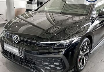VW Golf 9.802 km 41.990 &euro; Oldenburg 26123