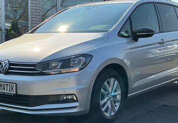 VW Touran 70.884 km 22.900 &euro; Oldenburg 26125