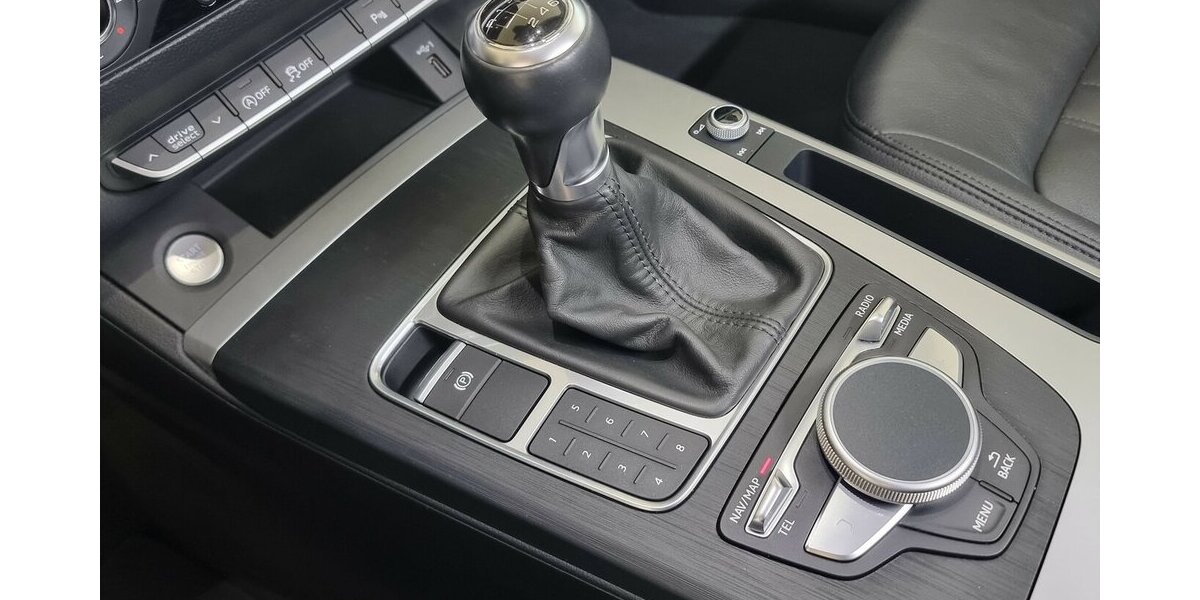 Audi Q5 2.0 TDI LED Leder Connectivity Schalter VIC 112.700 km 24.900 &euro; Garrel 49681