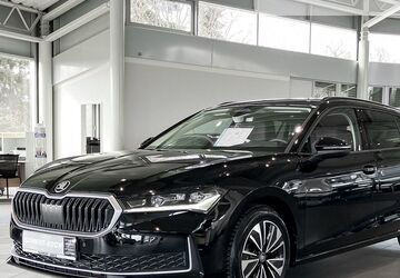Skoda Superb 15.985 km 42.990 &euro; Oldenburg 26123