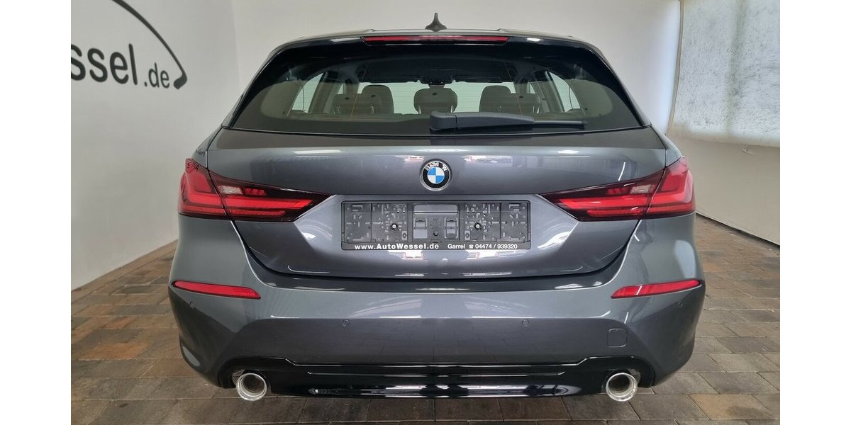 BMW 118d Sport Line LED AHK LiveCockpit Shadow-Line 47.800 km 23.500 &euro; Garrel 49681