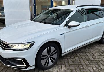 VW Passat Variant 98.700 km 18.850 &euro; Brake / Unterweser 26919