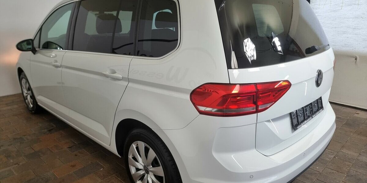 VW Touran Comfortline BMT ACC AHK Kamera 7-Sitzer 89.900 km 24.990 &euro; Garrel 49681