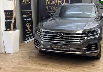 VW Touareg 70.703 km 46.900 &euro; Rastede/ Wahnbek 26180