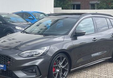 Ford Focus 23.400 km 28.790 &euro; Oldenburg 26122