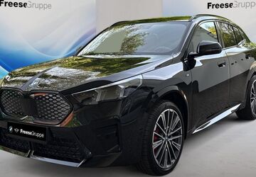 BMW iX2 1.831 km 56.900 &euro; Oldenburg 26135
