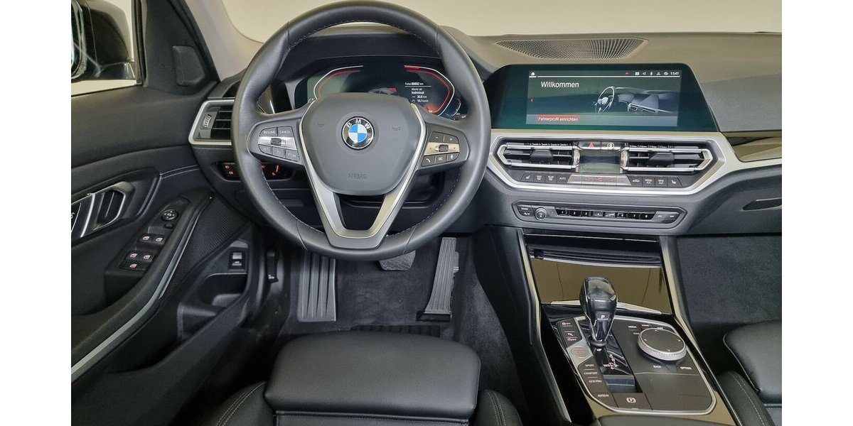 BMW 320d xDrive Sport Line LED AHK Spur Kamera Pano 86.800 km 27.450 &euro; Garrel 49681