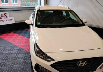 Hyundai i30 96.000 km 12.500 &euro; Oldenburg 26131