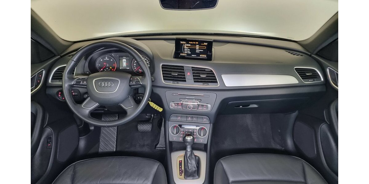 Audi Q3 2.0 TDi S tronic Bi-Xenon Navi Klima Leder 92.900 km 22.850 &euro; Garrel 49681