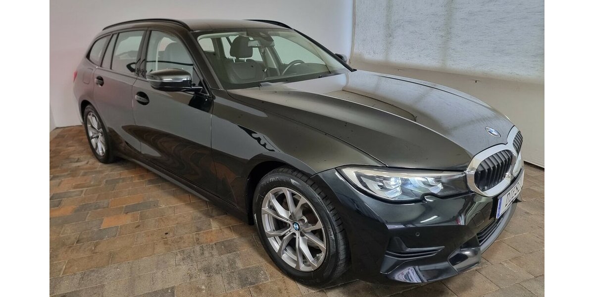 BMW 320d Sport Line LED ACC AHK Navi Hifi T-Leder 94.800 km 26.450 &euro; Garrel 49681