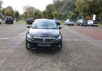 Peugeot 308 119.000 km 9.499 &euro; Neuenkruge 26215