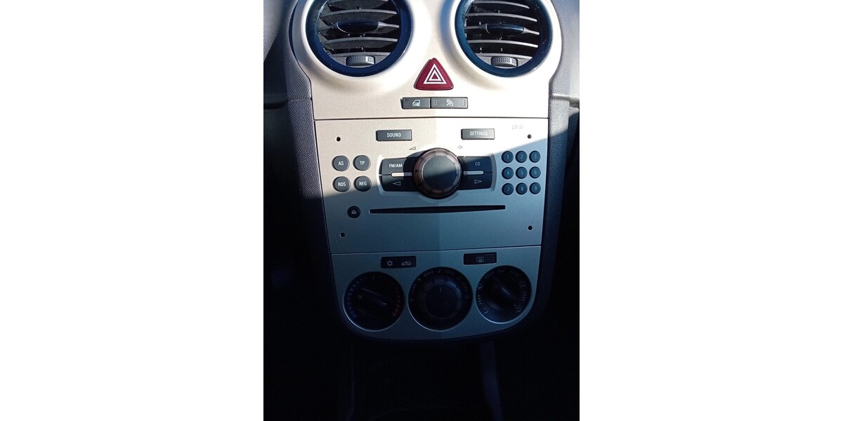 Opel Corsa D 199.261 km 2.250 &euro; Varel 26316