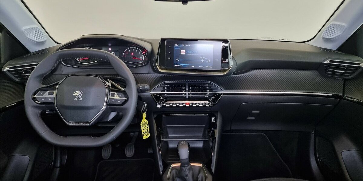 Peugeot 208 Active Pack LED Kamera APP Tempomat SHZ 16.750 km 13.990 &euro; Garrel 49681