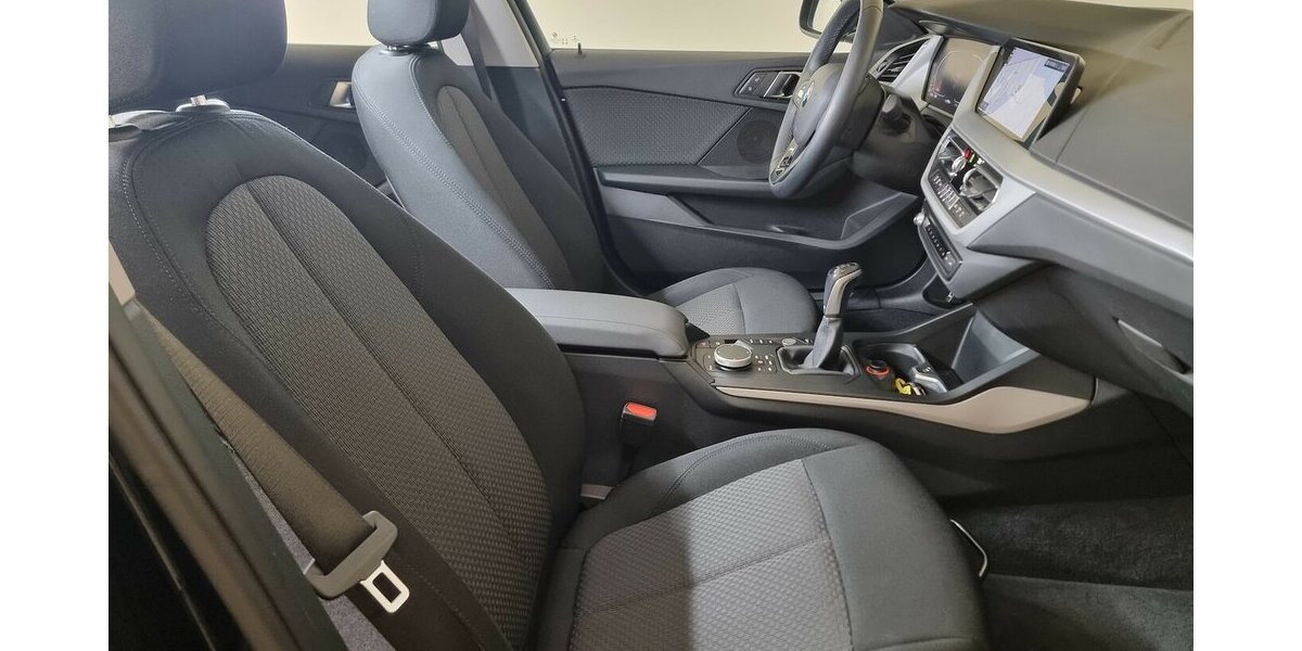 BMW 118d Advantage LED Navi Kamera 51.800 km 21.500 &euro; Garrel 49681