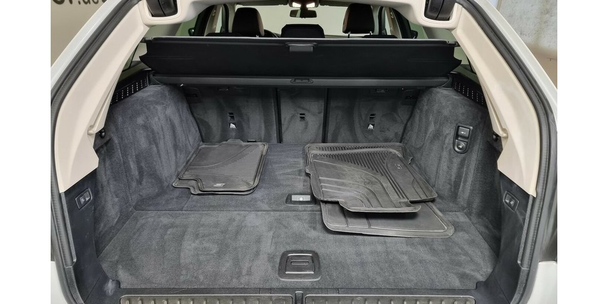 BMW 520d SportLine LED AHK ACC Navi Kamera Hifi 89.900 km 27.450 &euro; Garrel 49681