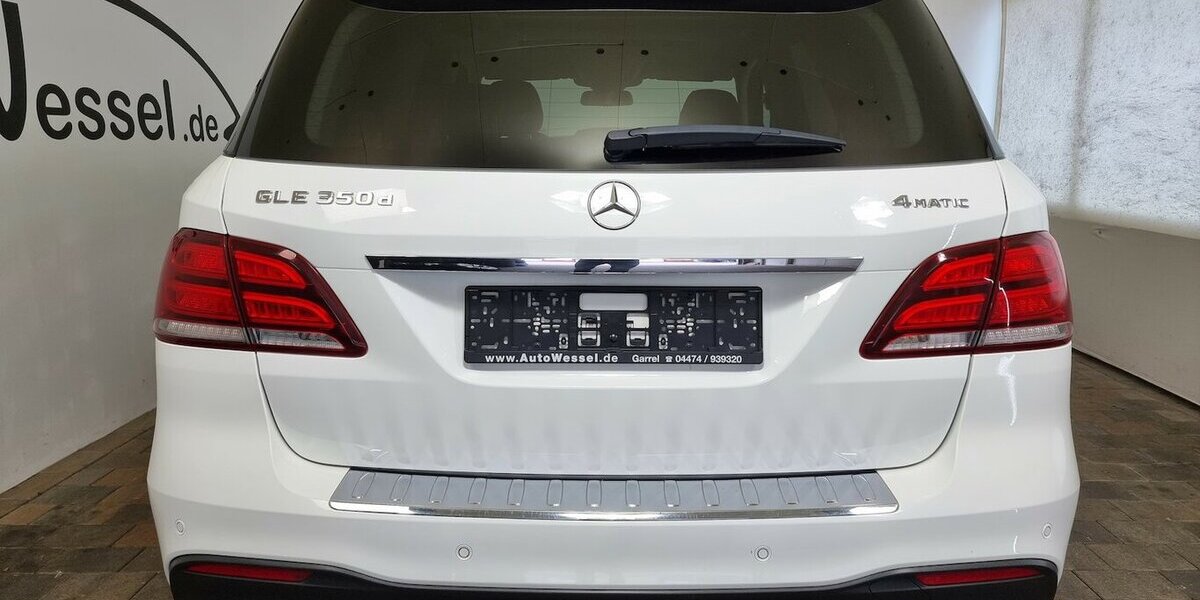 Mercedes-Benz GLE 350 d4Matic LED ACC AHK Head-Up Luftfederung 95.500 km 37.900 &euro; Garrel 49681