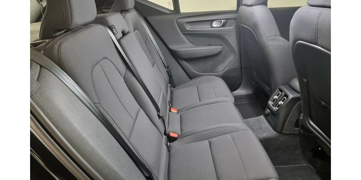 Volvo XC40 Hybrid 2WD PHEV LED AHK Navi Kamera 69.100 km 25.500 &euro; Garrel 49681