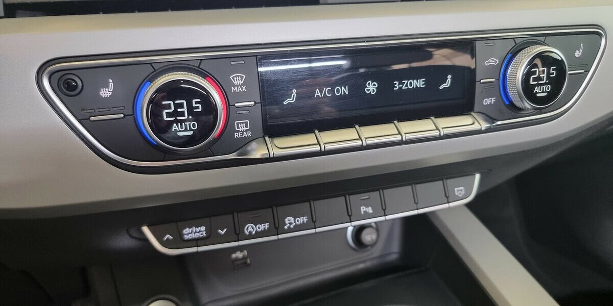 Audi A4 40 TFSI S line MHEV LED ACC AHK Navi Massage 76.500 km 29.999 &euro; Garrel 49681