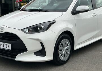 Toyota Yaris 2.036 km 20.900 &euro; Oldenburg 26125