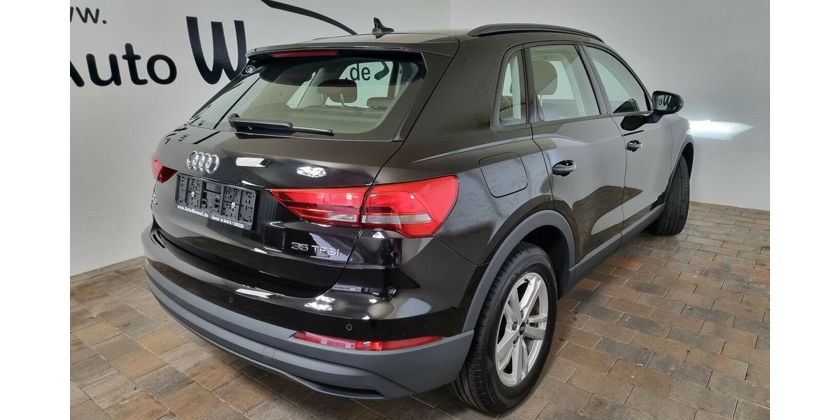 Audi Q3 35 TFSI LED ACC AHK SHZ DAB Navi Klima Spur 64.500 km 25.990 &euro; Garrel 49681