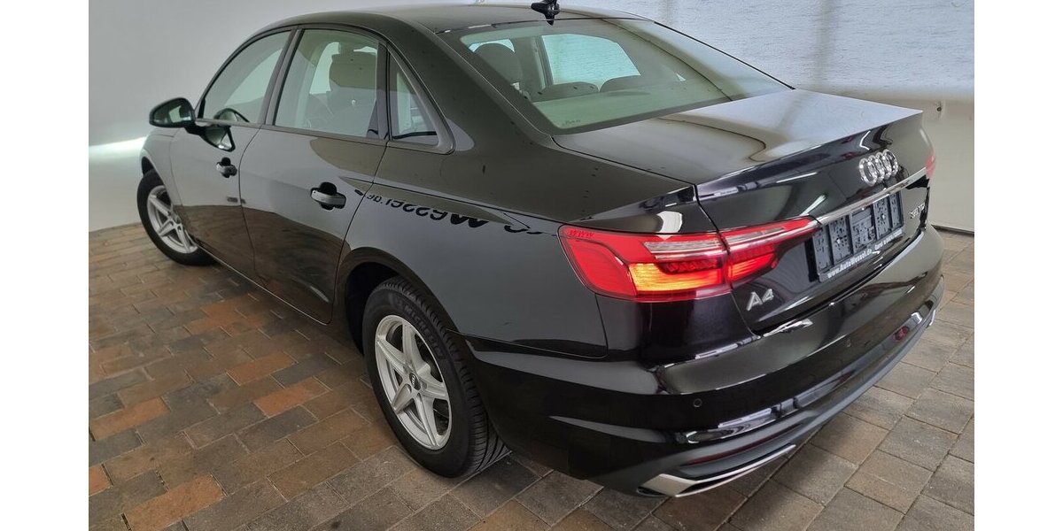 Audi A4 35 TFSI Automatik LED AHK Navi Klima Tempomat 98.400 km 23.900 &euro; Garrel 49681