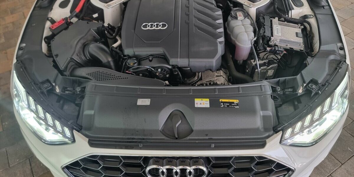 Audi A4 40 TFSI S line MHEV LED ACC AHK Navi Massage 76.500 km 28.800 &euro; Garrel 49681