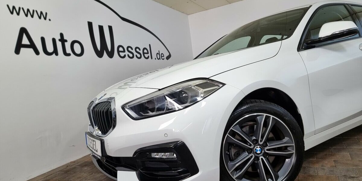 BMW 116d Sport Line DSG LED Live Cockpit Klima Pano 71.300 km 23.900 &euro; Garrel 49681