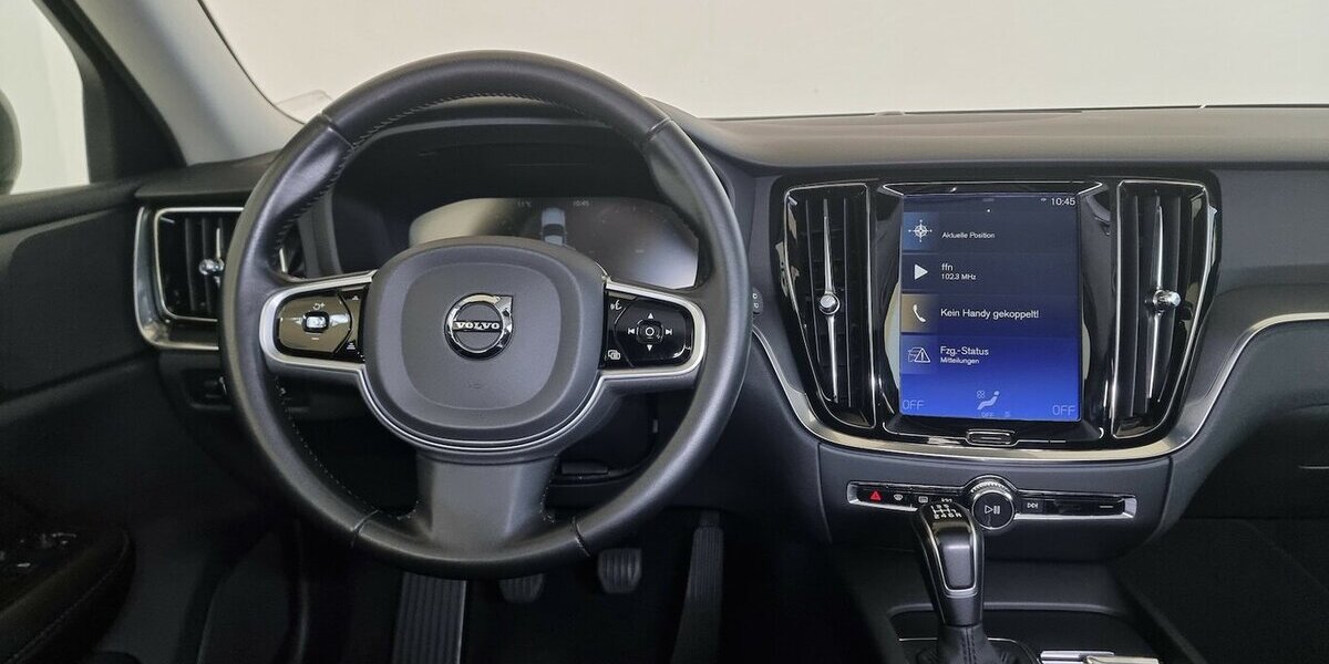 Volvo V60 LED ACC Spur Klima Navi Scheckheft 95.600 km 22.990 &euro; Garrel 49681