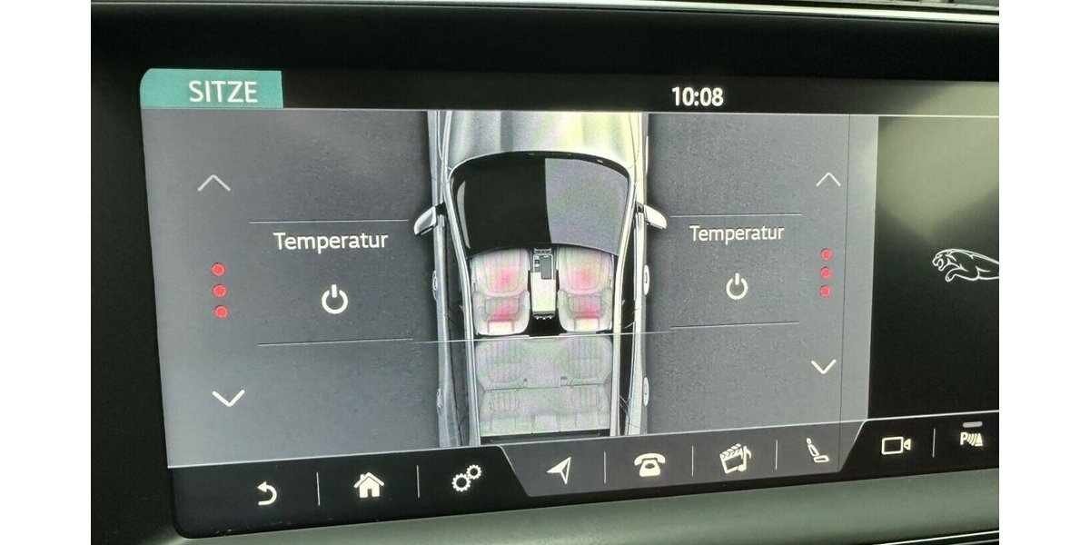 Jaguar F-Pace 3,0 D AWD R-Sport +AHK+Panorama+Navi+Kamera 92.200 km 27.990 &euro; Jaderberg 26349