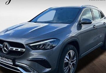 Mercedes-Benz GLA 200 11.439 km 33.850 &euro; Edewecht / OT Friedrichsfehn 26188