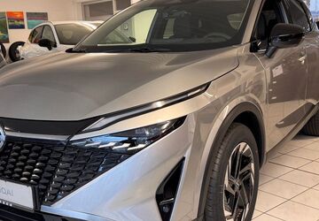 Nissan Qashqai 22.750 km 27.990 &euro; Oldenburg 26125