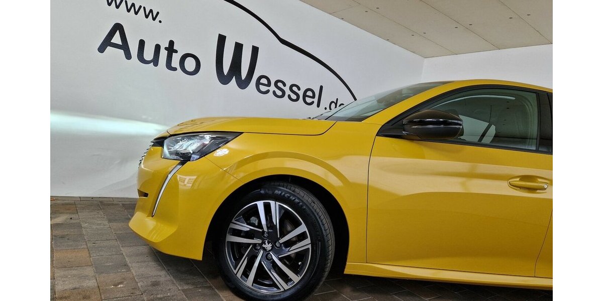 Peugeot 208 Allure Pack LED APP ACC SHZ i-Cockpit Kamera 21.500 km 15.850 &euro; Garrel 49681