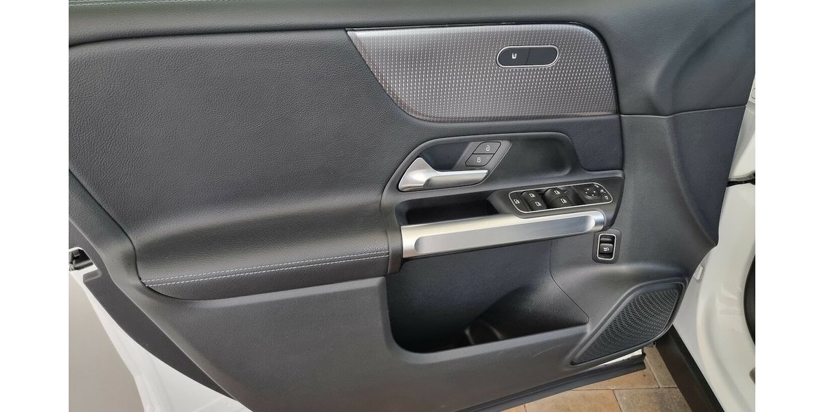 Mercedes-Benz GLB 220 d Progressive LED AHK Kamera Tempomat 85.200 km 36.990 &euro; Garrel 49681