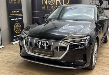 Audi e-tron 18.422 km 32.700 &euro; Rastede/ Wahnbek 26180