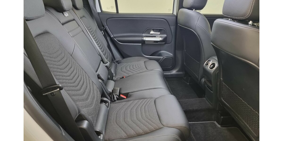 Mercedes-Benz GLB 220 d Progressive LED AHK Kamera Tempomat 85.200 km 36.990 &euro; Garrel 49681