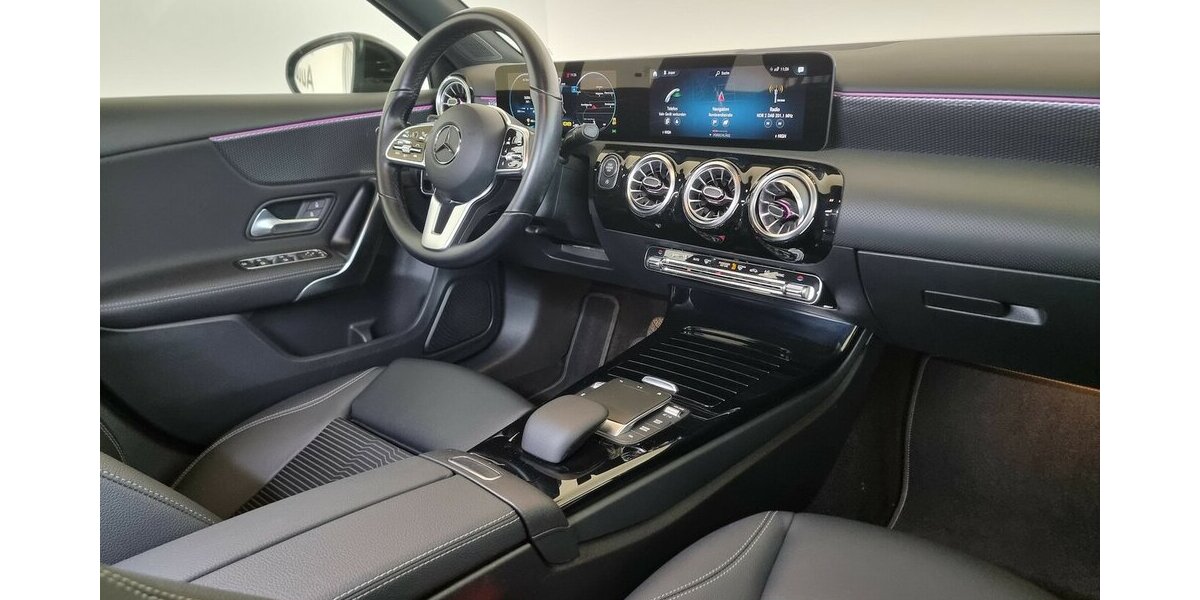 Mercedes-Benz A 220 d Progressive LED ACC AHK Kamera Keyless 41.300 km 29.999 &euro; Garrel 49681