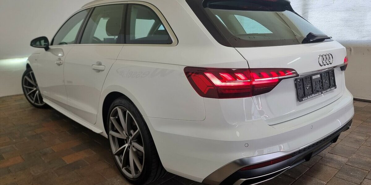 Audi A4 40 TFSI S line MHEV LED ACC AHK Navi Massage 76.500 km 28.800 &euro; Garrel 49681