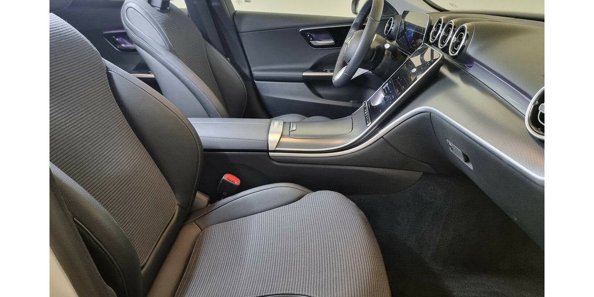 Mercedes-Benz C 220 dT Avantg MBUX LED AHK APP LED Kamera 96.700 km 29.999 &euro; Garrel 49681