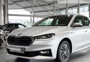 Skoda Fabia 11.451 km 16.990 &euro; Oldenburg 26123