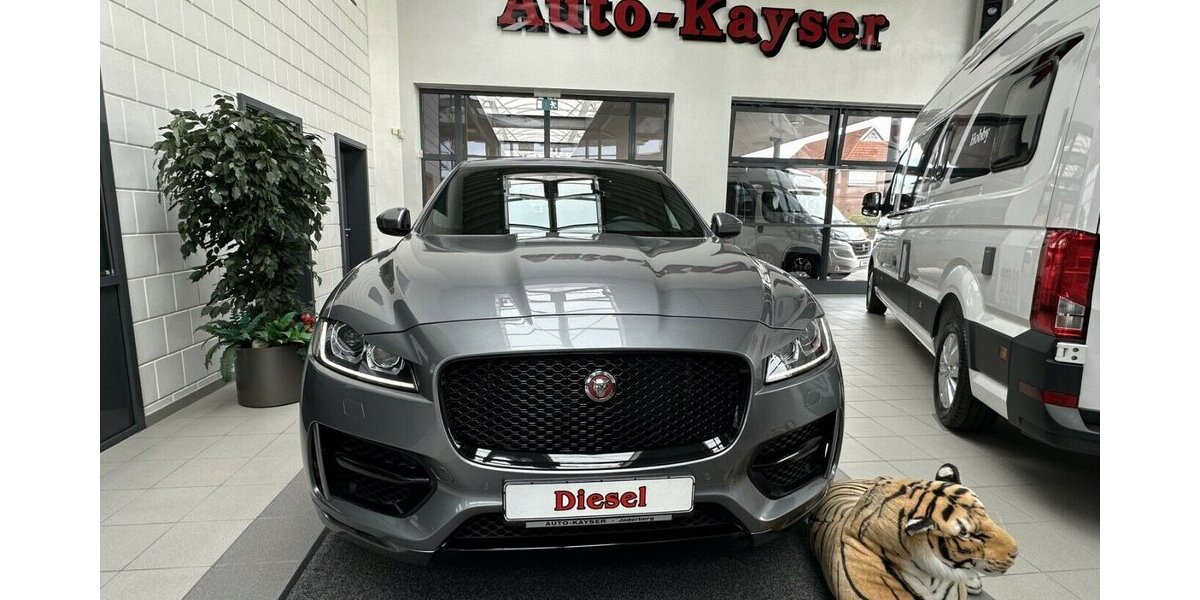 Jaguar F-Pace 3,0 D AWD R-Sport +AHK+Panorama+Navi+Kamera 92.200 km 27.990 &euro; Jaderberg 26349
