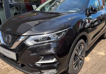 Nissan Qashqai 62.000 km 17.990 &euro; Oldenburg 26125