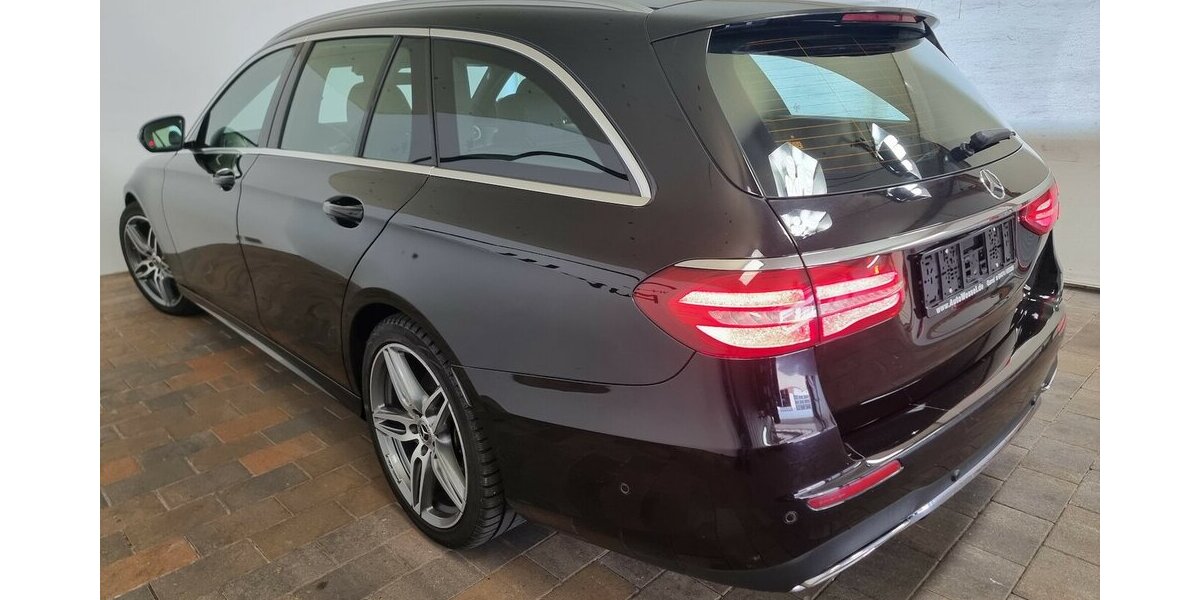 Mercedes-Benz E 350 d AMG-Line LED AHK GSD Navi Spur Kamera 89.500 km 35.900 &euro; Garrel 49681