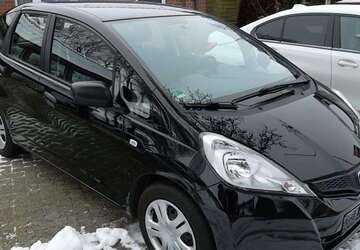 Honda Jazz 22.600 km 8.900 &euro; Bad Zwischenahn 26160