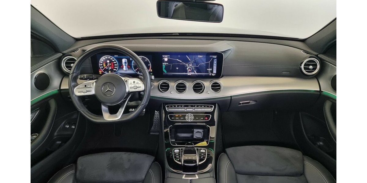 Mercedes-Benz E 350 d AMG-Line LED AHK GSD Navi Spur Kamera 89.500 km 35.900 &euro; Garrel 49681