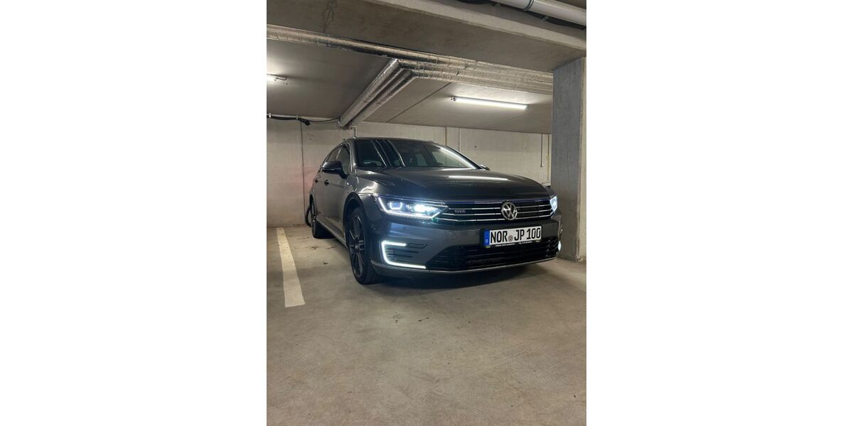 VW Passat Variant 135.000 km 20.000 &euro; Oldenburg 26133